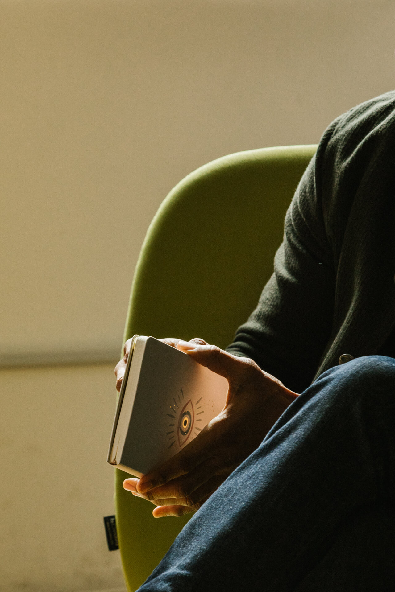 The first-ever Moleskine Well-Being Journal in Arabic, by Noor Bint Asem, in collaboration with Moments Conscious Education